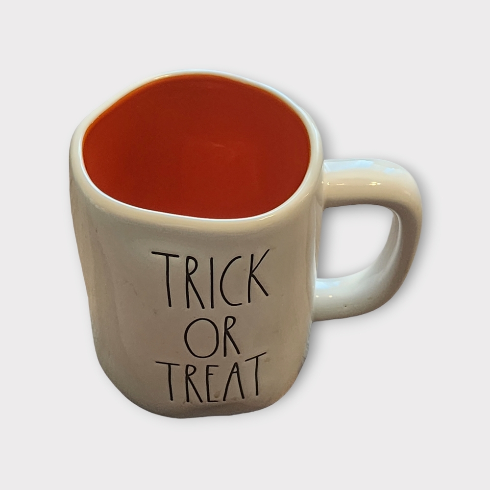 Rae Dunn Trick‎ or treat mug